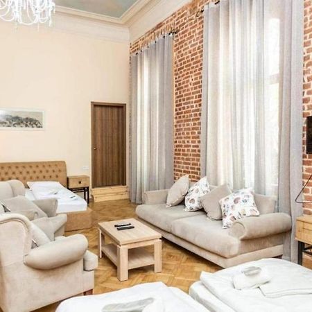 Crypto Hotel Тбилиси Екстериор снимка
